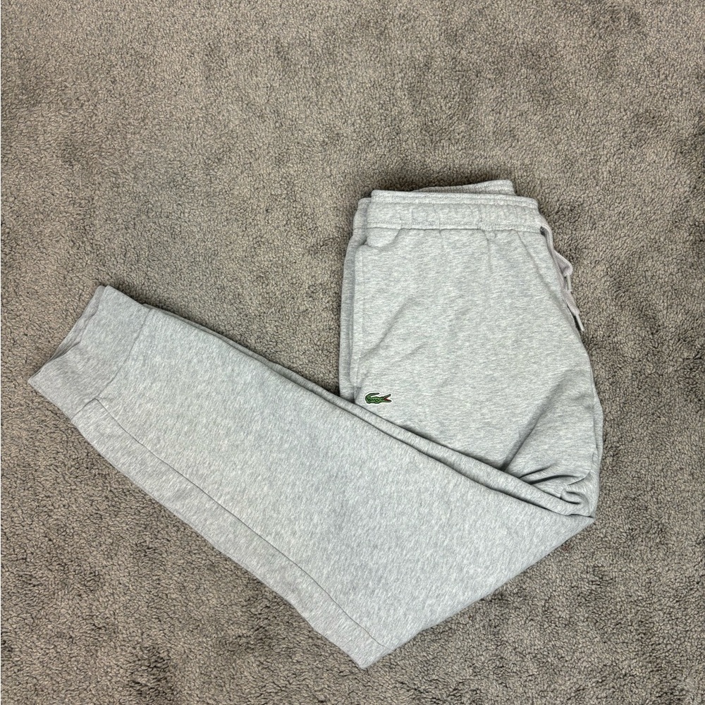 Lacoste Men's Logo‎ Tapered  Fit Fleece Joggers in Grey - XH9507-00/CCA